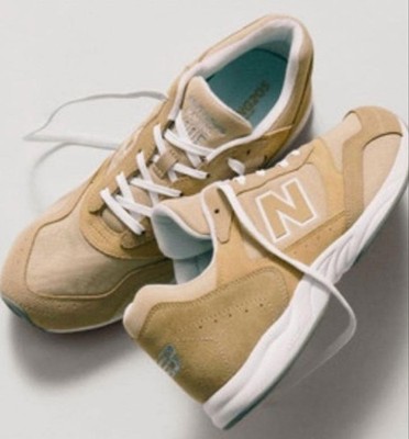 New Balance RC205 Damen Sneaker US7,5 Beige Gebraucht