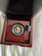 1/4 Gold Sovereign Coin Genuine British Gold Collectable.  Excellent Condition