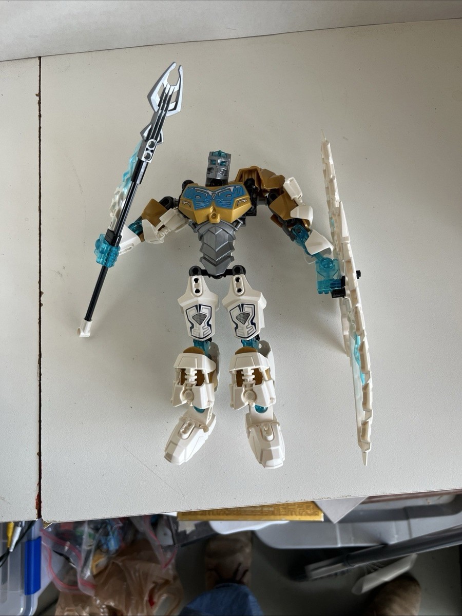 Lego 70788 Bionicle Kopaka Master Of Ice Incomplete Read