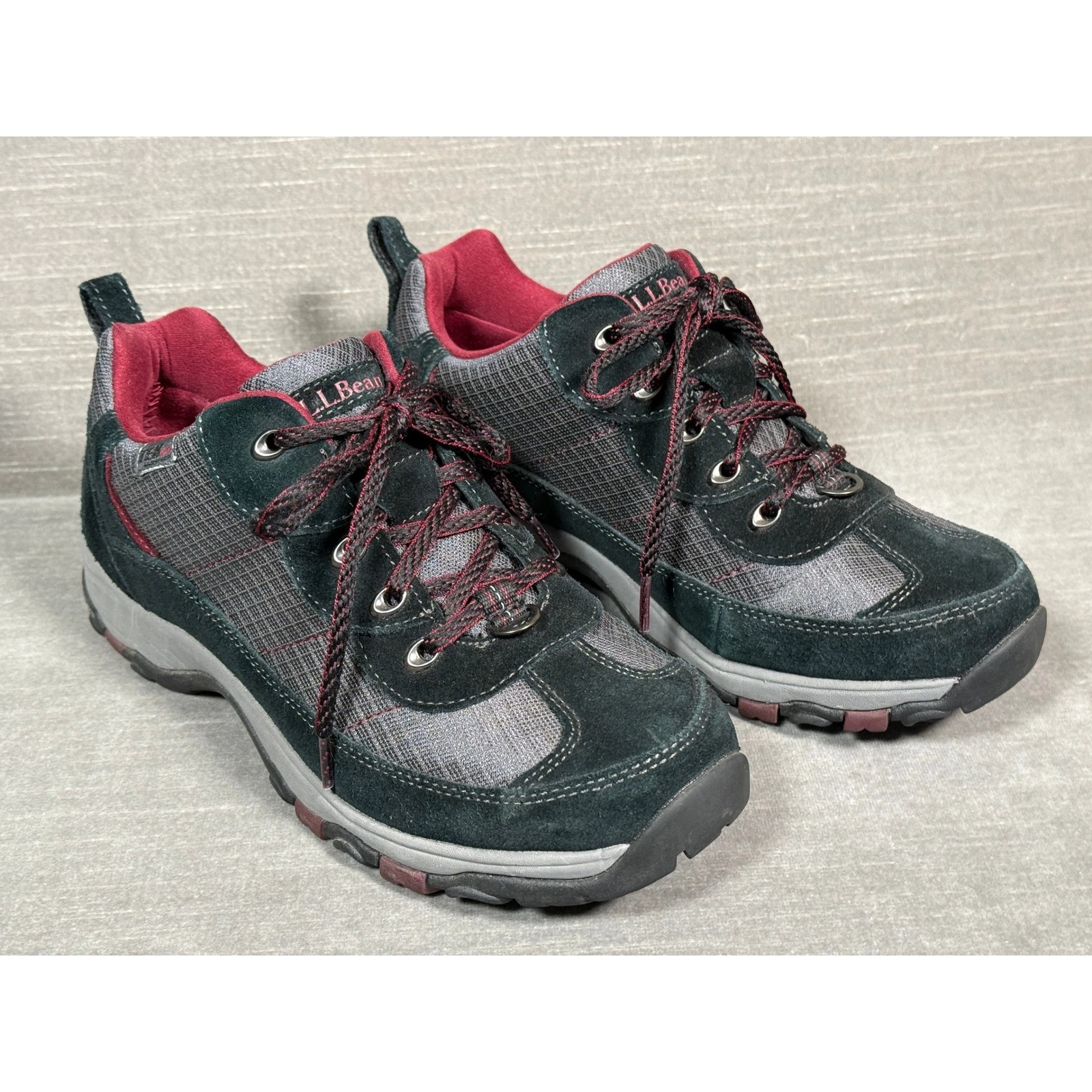LL Bean Tek WOMENS Waterproof Insulated Lace Up Hiker Shoes 296493 Womens 8.5M
Opens in a new window