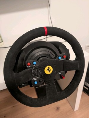 THRUSTMASTER T300 Ferrari Integral Alcantara Edition (inkl. 3-Pedalset, PS4 / PS