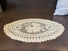 Collectible Beautiful Heritage Lace Doily Table Linen White 14 x 8" NICE