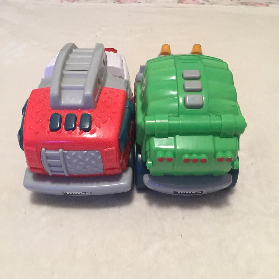Lot Of 2 8” 2014 Hasbro Tonka Fire/trash Trucks With Lights Sound 8" Toy - Image 3 of 4
