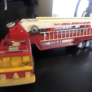 Vintage Nylint Classic Aerial Hook-n-Ladder Fire Truck Pressed Steel Toy