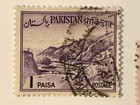 5  PAKISTAN STAMPS 1957 1960-1962 USED LIGHT HINGE MARKS BEAUTIFUL! SEE PICS — photo 5