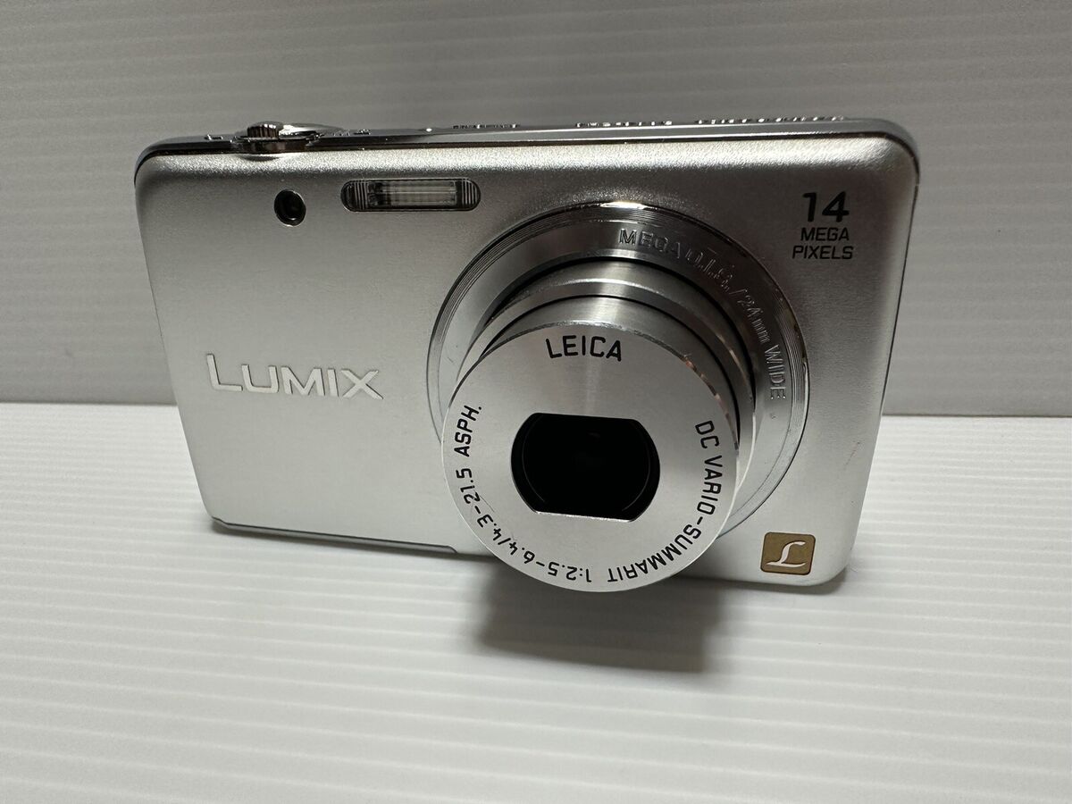 Panasonic Lumix Silver DMC-FH6 compact Digital Camera from Panasonic Lumix Silver DMC-FH6 compact Digital Camera from