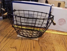 14 In X 10In Wire Basket  With Wood Handles