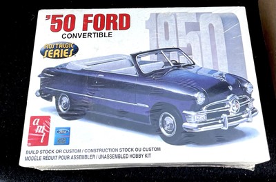   AMT '50 Ford Convertible (Factory Sealed) 1:25 scale Model Kit  