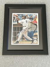 Framed Frank Thomas Chicago White Sox Signed 8 x 10 Photo 13 x 16 Frame FiveStar