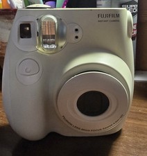 Fujifilm Instax Mini 7S Instant Camera - Cream/White