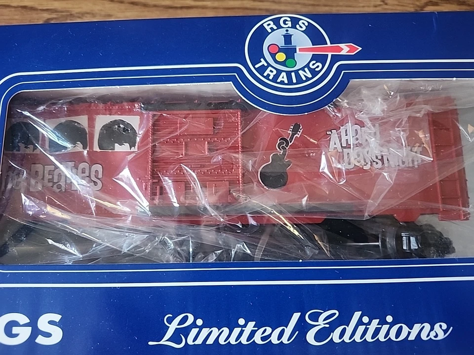 Vagones de tren The Beatles "A Hard Day's Night" 2010 en caja original como nuevos Foto 3 de 4