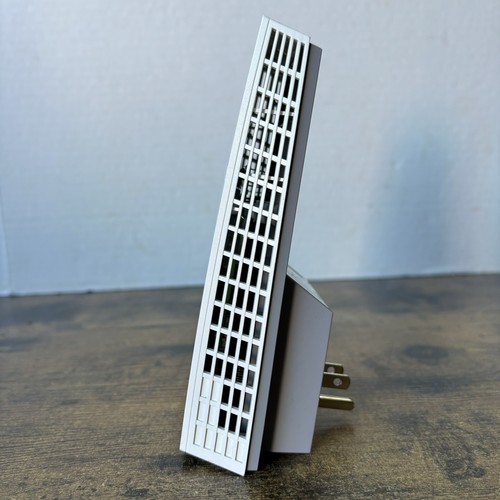Netgear Plug In WiFi Extender AC1750 EX6400v3 - Zdjęcie 5 z 10