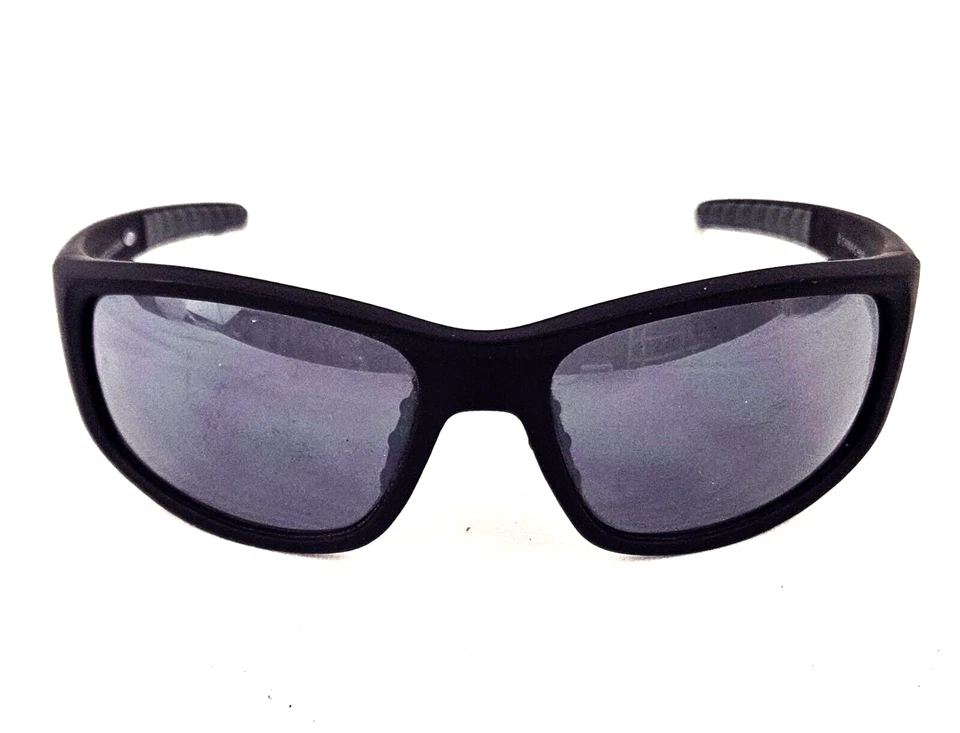 Foster Grant 太阳镜成人男女通用黑色包裹式/运动风格 AH0123 奖杯 BLK — 第 2/4 张图片