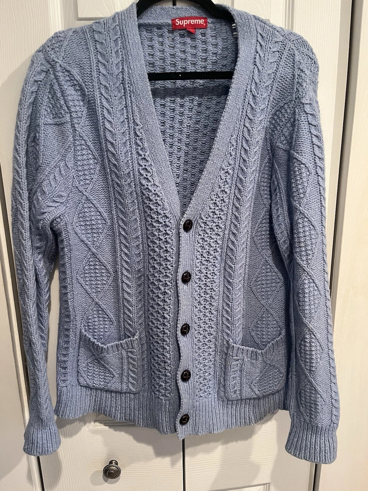 Cardigan pull moyen Supreme FW16 laine bleu clair tricot câble
