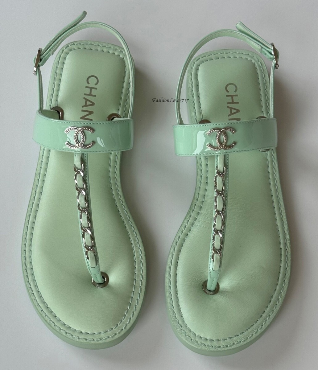 【SALE】CHANEL サンダル NEW $1025 22C CHANEL PASTEL LIGHT GREEN PATENT LEATHER
