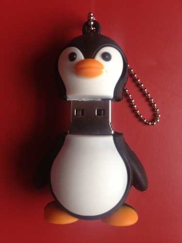 1 New Cute Novelty Cartoon Penguin, 32GB USB Flash Drive Memory Stick - Picture 4 of 4