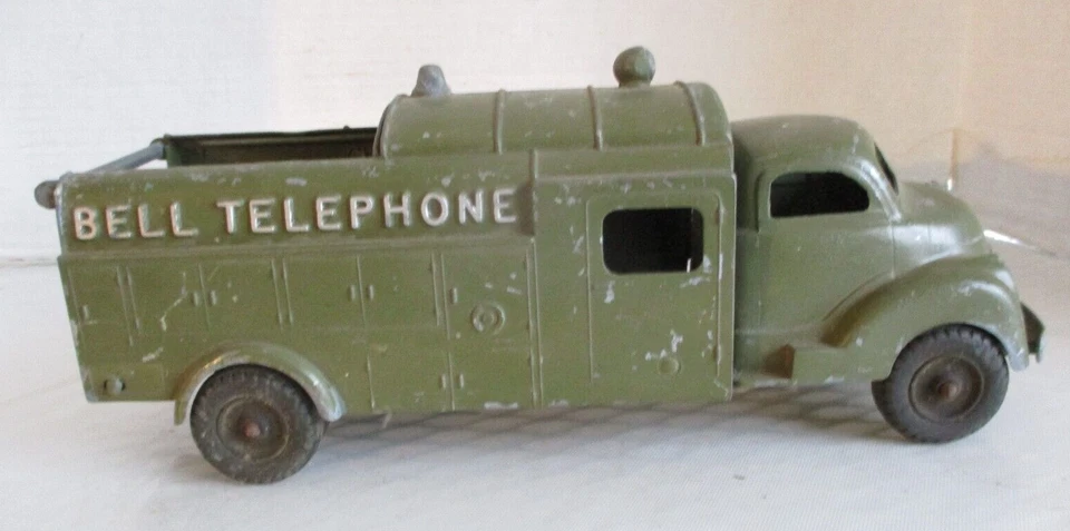 Camión telefónico Hubley Chevrolet Toy Bell de colección (12") Foto 2 de 4