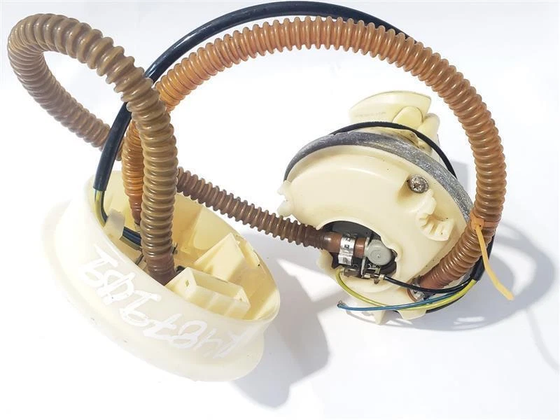 Conjunto bomba combustible gasolina 1997-2003 Volkswagen Eurovan Foto 3 de 3