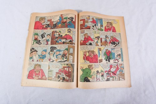 Santa Claus Funnies, 4-Color Comic, 1953 #525, 4.5 Very Good+ - Picture 7 of 8