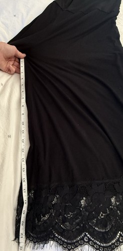 Chatoyant Damengröße 1X schwarz Spitzensaum weites Bein Cropped Pull-On weiche Hose - Bild 9 von 9