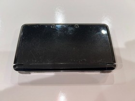 Nintendo 3DS Console Black System + Charger + Mario Kart 7 + SD Card + Case #2