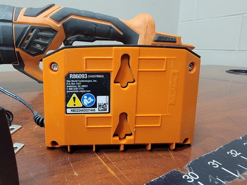 Ridgid R88040 Smerigliatrice angolare doppia ottana 18V brushless senza fili 7" - Foto 2 di 11