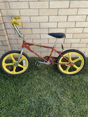 Vintage Bicycles - Bmx Schwinn - 2 