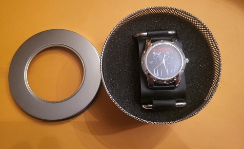 RELOJ PULSERA - TESTAMENTO - CUERO - 4 GRANDES AROS DE ACERO - ANCHO ANCHO 9"L X 1 1/2"W - Imagen 5 de 5