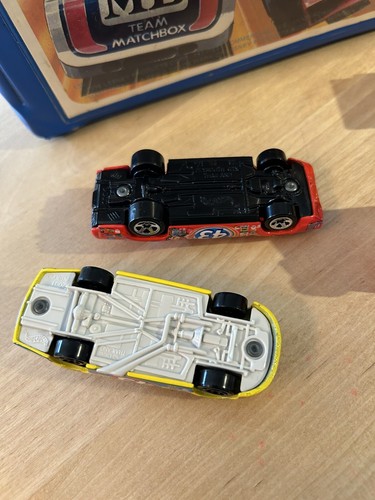 Vintage Matchbox Blue Carry Case 1976 (4 CARS INCLUDED) - Picture 10 of 11