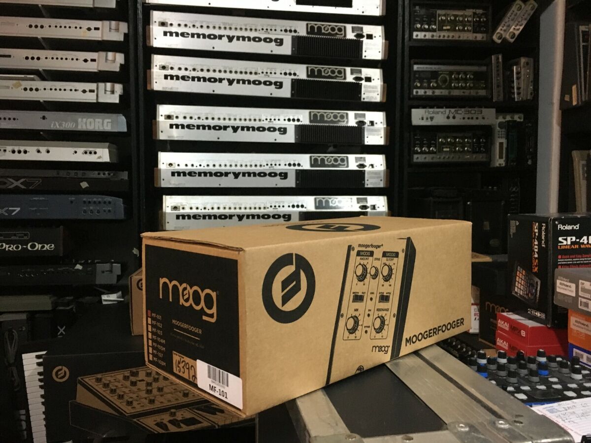 Moog Moogerfooger MF-101 Analog Lowpass Low Pass Filter Moog Moogerfooger MF-101 Analog Lowpass Low Pass Filter