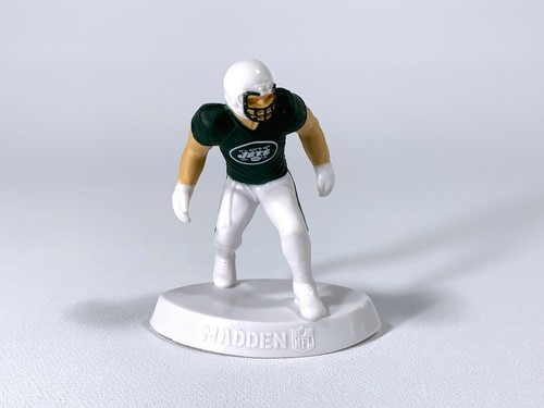 NFL Mini Fan Combo NEW YORK JETS ~ 4x9" Mini Pennant & 2014 McD's Madden Figure - Foto 4 di 8