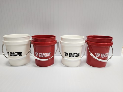 #ad RED amp; WHITE Tractor Supply 0.4 Quart BPA Free Mini Paint Buckets Set of 4 $21.99