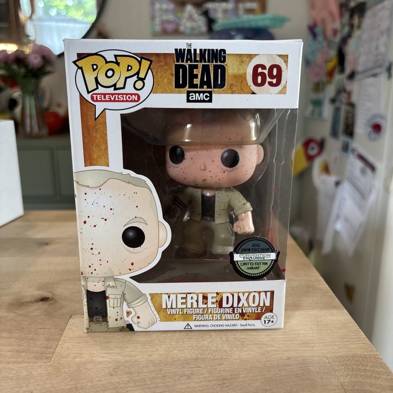 Funko POP! 69 Walking Dead Merle Dixon Bloody Convention Exclusive PROTECTOR