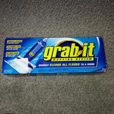 Grab It Mopping System Mop Kit New in Box  - 1 mop, 6 cleaning pads, 1 cleaner