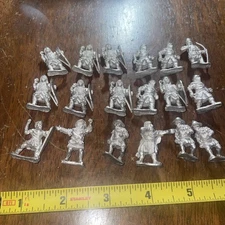 Metal Miniatures Loose Figures D&D Lot Of 18 Essex Collection Knights & Warriors