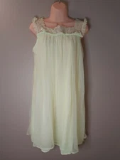 Vintage Queentex Baby Doll Short Nightie Chiffon Semi Sheer Sexy Lingerie