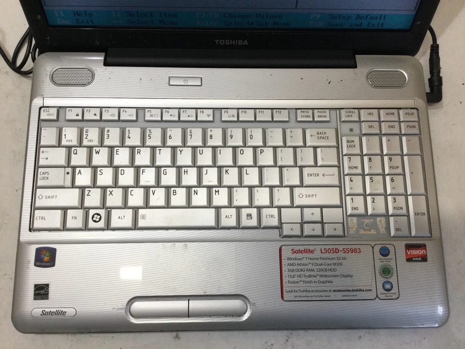 TOSHIBA SATELLITE L505D-S5983 - BOOTS TO BIOS - AMD ATHLON - 2GB RAM - READ - BB - Image 3 of 4