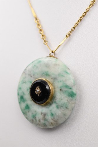 19" Gold Chain with Pearl & 38mm Chang Hi Jade Disc Pendant w/ Black Onyx Center - Picture 13 of 14