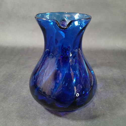 Vintage Cobalt Blue Glass Pitcher Hand Made Spiral Optic Applied Handle 7.5" - Picture 6 of 8