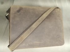 Real leather satchel. Strong character, long durability, classic messeger bag.