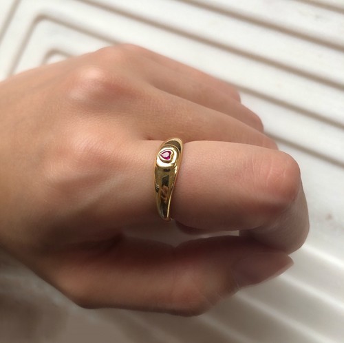 Dainty Ruby Heart CZ Stone Signet Ring | 18K Gold Sterling Silver | Size8 - Picture 5 of 10