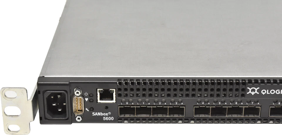 QLogic SANbox 5600 SB5600Q-08A B 31131-07 B 16-Port Stackable FC Switch 5 GBICs  - Bild 3 von 4