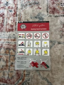 MALDIVIAN AIRLINES DHC-6 Twin Otter Safety Instruction Card