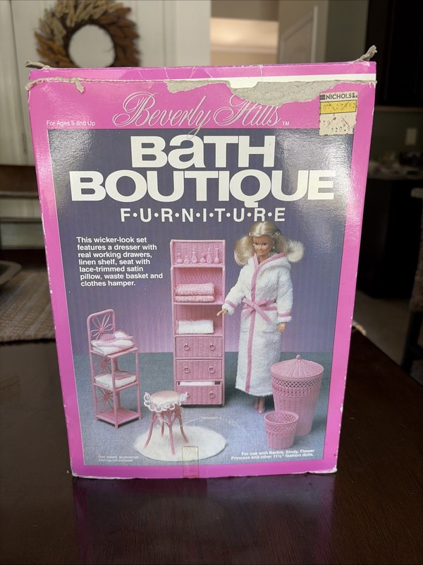 Vintage Beverly Hills Bath Boutique Furniture #1183 Barbie Doll Accessory Set