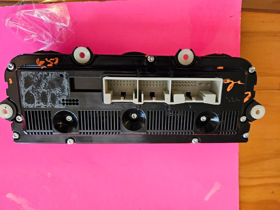 Volkswagen EOS 2007-2008 A/C aquecedor unidade de controle de temperatura assentos aquecidos usados - Imagem 3 de 4