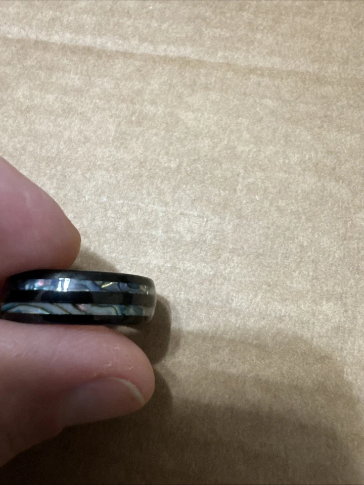 Anillo de tungsteno para hombre con acabado negro brillante y ópalo talla 12 Foto 3 de 4