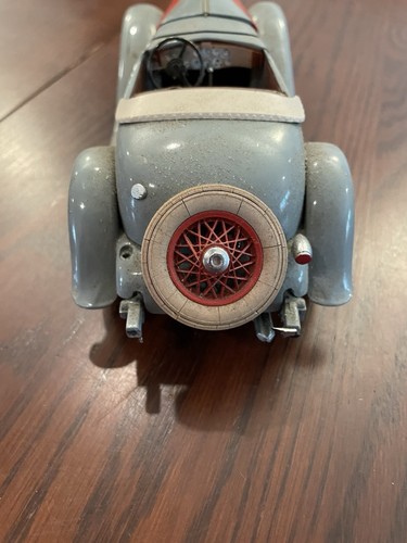 Danbury Mint~1935 Duesenberg SSJ Speedster Gray & Red 1:24 Scale~Parts/Resto - Picture 13 of 13