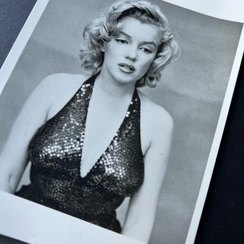 Vintage Marilyn Monroe photograph postcard black-and-white - Picture 2 of 8