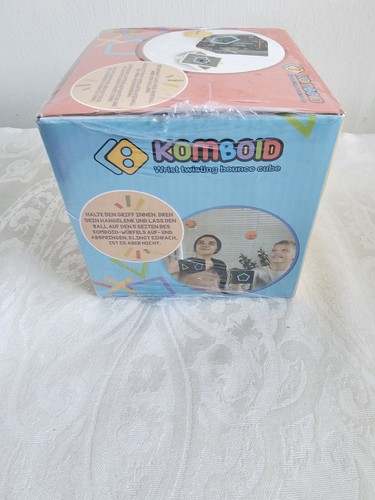KOMBOID Ball Bouncing Skill Wrist Twisting Game - Includes Party Game Cards NEW - Picture 6 of 6