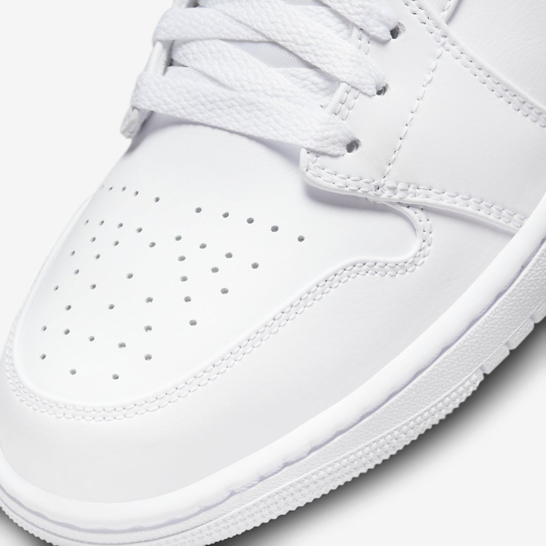 Nike Air Jordan 1 Retro Mid Triple White Leather 554724-136  display picture 3